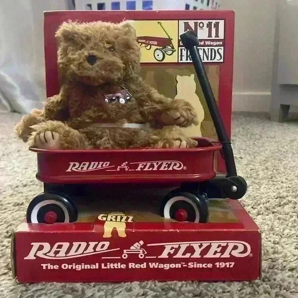 Radio Flyer Little Red Wagon Friends teddy bear toy - Picture 1 of 6